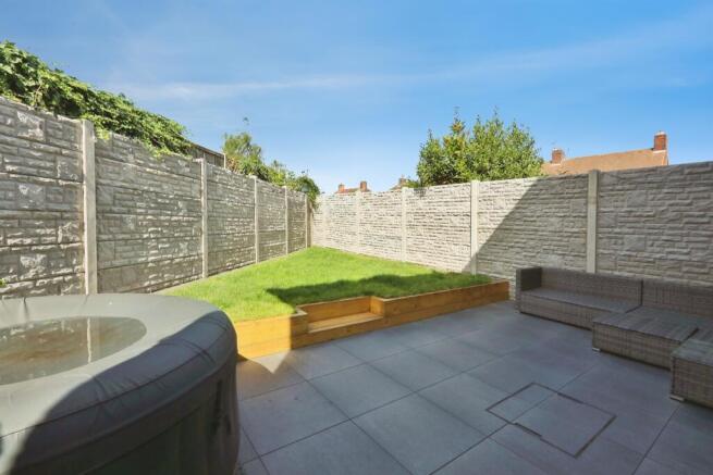 3 bed Semi-Detached for sale Image 11