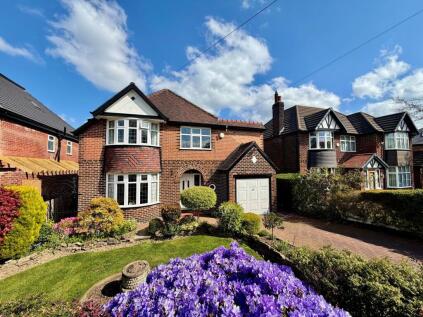 Crossfield Road, Hale, WA15