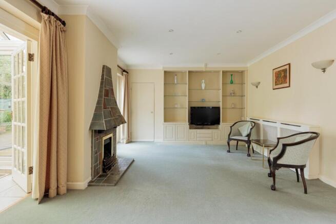 20_whitehall_close_3.jpg