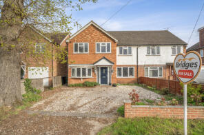 35, Hamesmoor Road, Mytchett, Camberley GU16 6JB