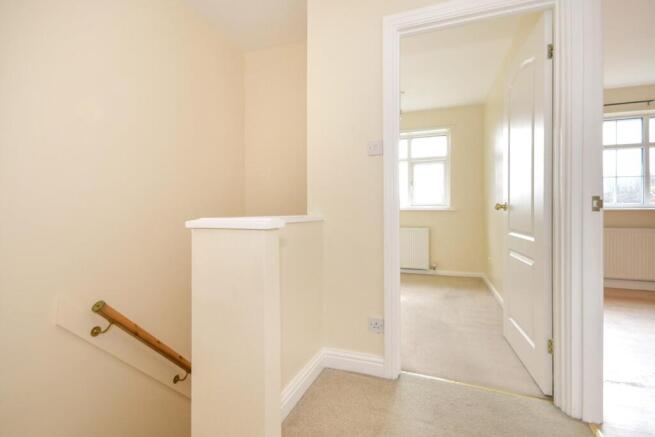 3 bed Terraced for sale Image 8