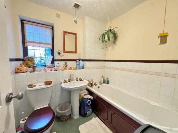 Bathroom.jpg