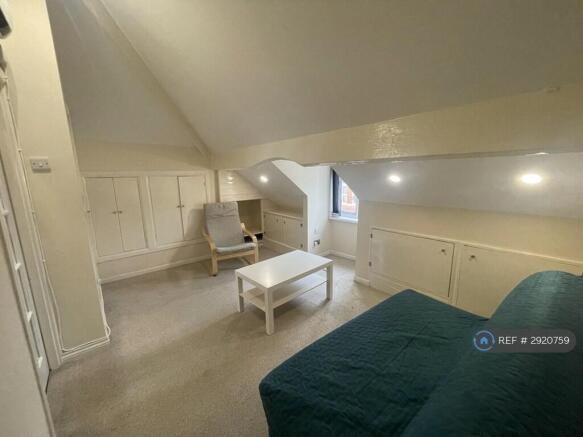 Bed/Sitting Room