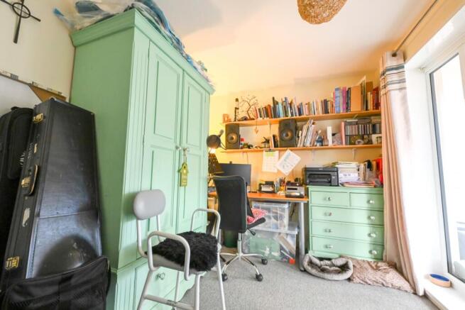 2 bed Semi-Detached Bungalow for sale Image 12