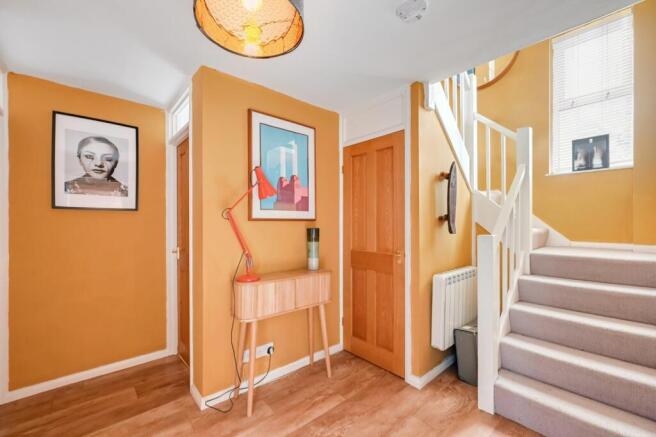2 bed Flat for sale Image 12