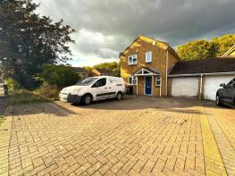 17, Meares Drive, Shaw, Swindon SN5 5RJ