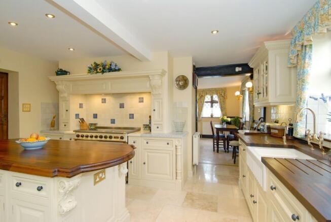Kitchen / Breakfast