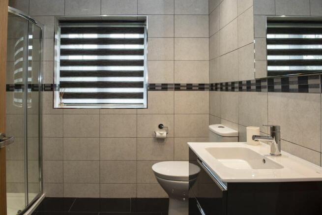 ANNEX BATHROOM