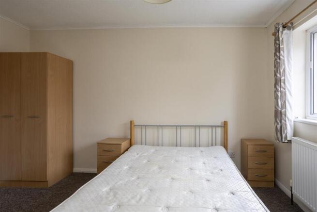 2 bed Apartment for sale Image 11
