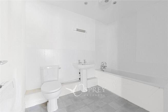 3 bed House to rent Image 11