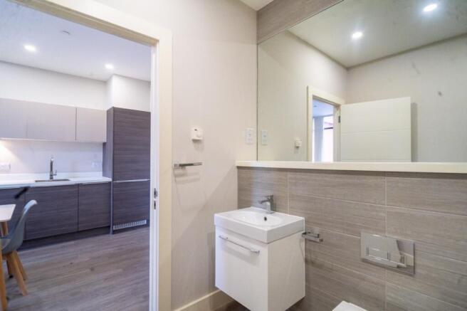 1 bed Flat for sale Image 5