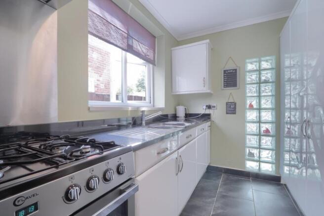3 bed End of Terrace for sale Image 4