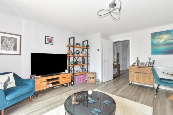 Lounge/Dining Room,