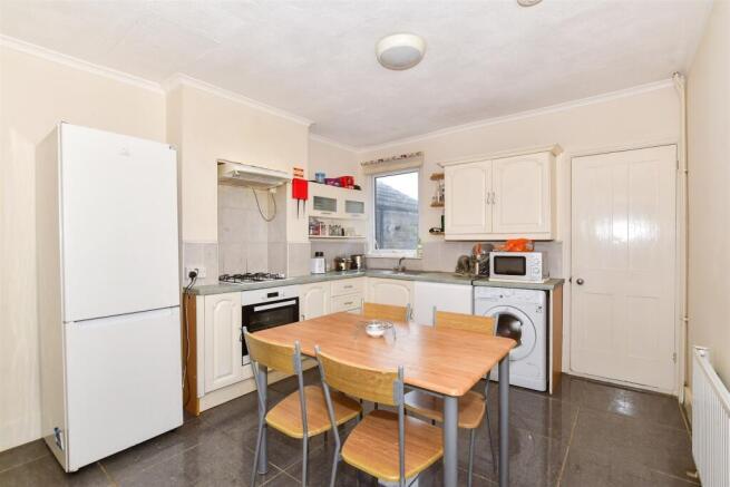 Kitchen/ Breakfast Room