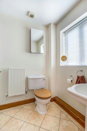 EN SUITE