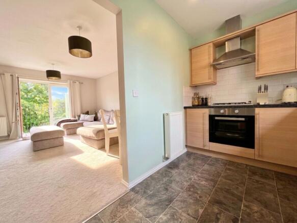 2 bed Apartment for sale Image 5