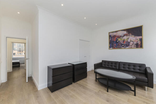 MCO Flat 5 28 Emp...