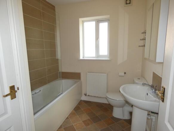 2 bed Flat to rent Image 4