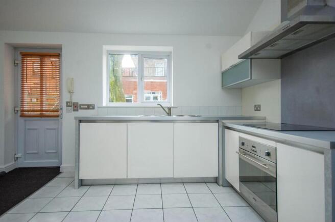 Kitchen / Dining Area