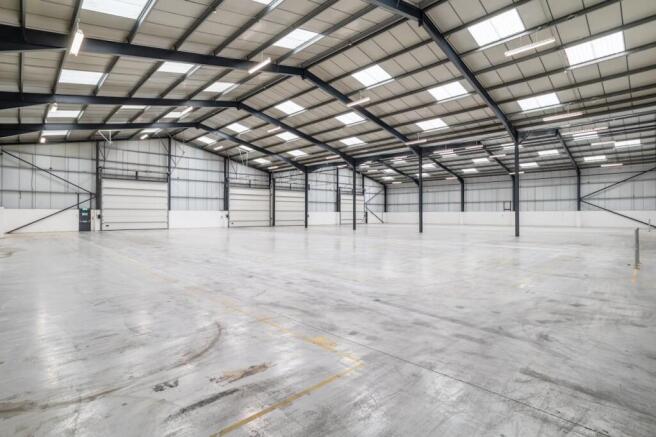 Units Unit B Laporte Way - Luton-26.jpg