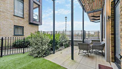 Terrace / Patio / River
