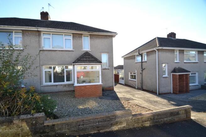 Driveway/front garden