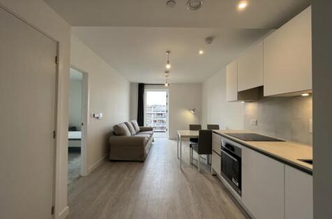 Hayes Village, Nestles Avenue, Hayes, Hillingdon