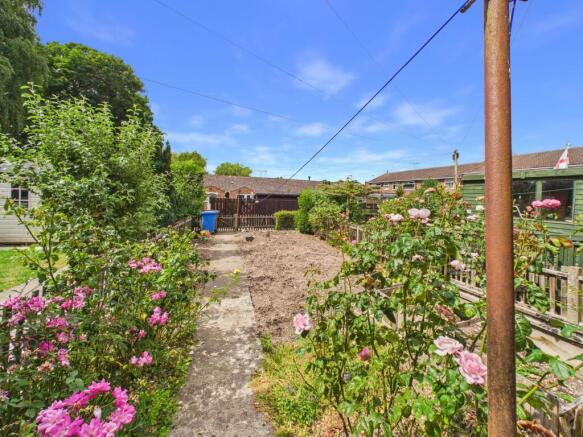 3 bed Terraced for sale Image 4