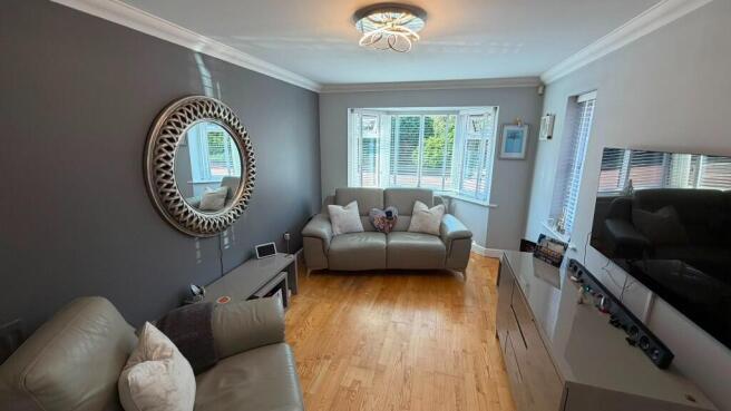 3 bed Detached for sale Image 5