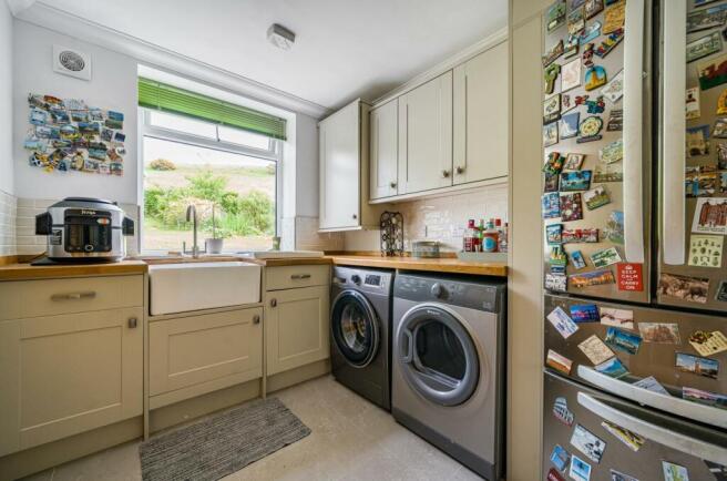 UTILITY ROOM & CLOAKSROOM