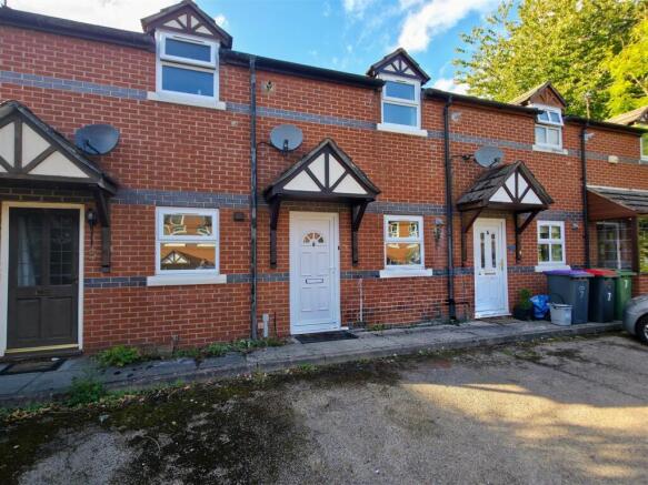 6 Meadow Brook Close