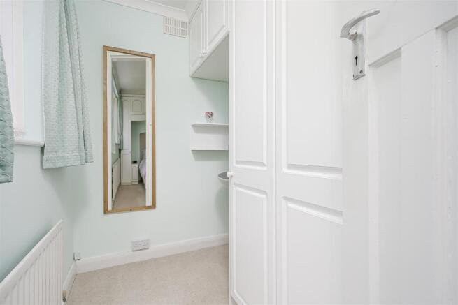 house-duncan-road-burgh-heath-144.jpg