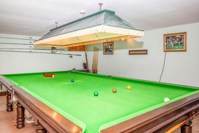 snooker room
