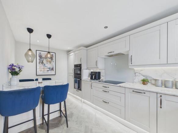 CAM04726G0-PR0042...