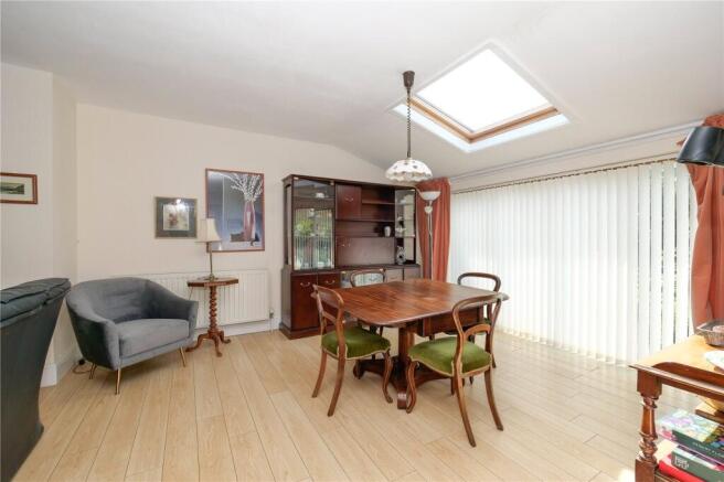 4 bed Semi-Detached for sale Image 7
