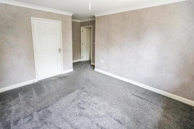 3 bed Detached Bungalow for sale Image 7