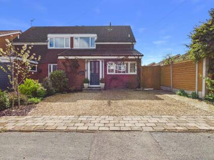 2 Norbroom Drive, Newport