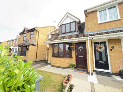 Lambourn Drive, Bushmead, Luton, Bedfordshire, LU2 7GQ
