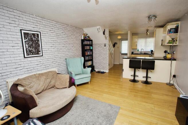Open Lounge/Kitchen2