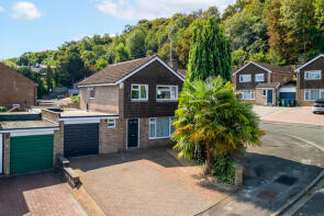 3, Bay Tree Close, High Wycombe HP11 1JN