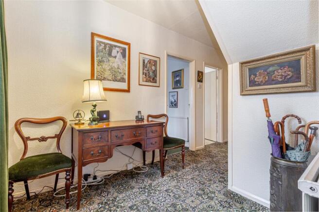 Hallway-1.jpg
