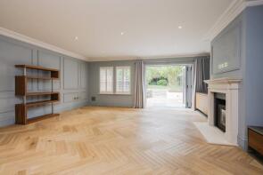 2, Larchfield Close, Weybridge KT13 9DD