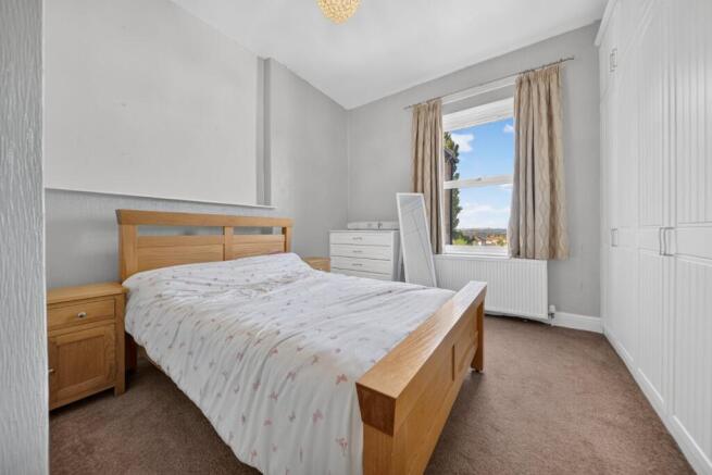 4 bed Detached for sale Image 6