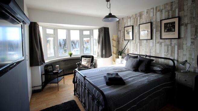 Bedroom 1 (Double)
