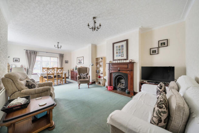 1374445-19-690a11...