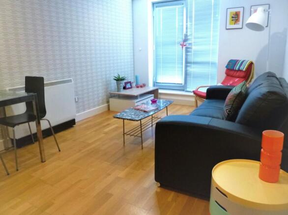 Open Plan Living Room/Kitchen