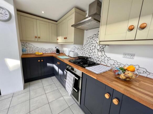 20 Westfield Drive 10.jpg