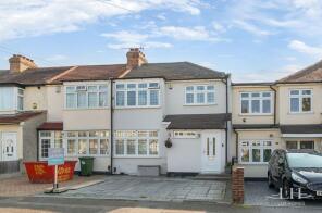 31, Laburnum Avenue, Hornchurch RM12 4HE