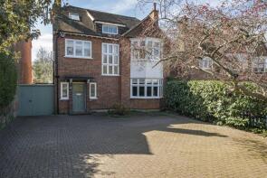 12, Dulwich Common, London SE21 7EX