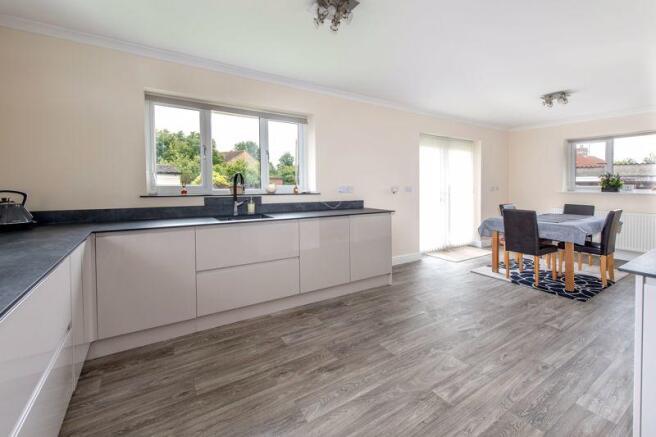 Kitchen/dining...